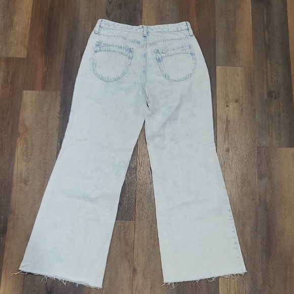 We The Free Flare Raw Hem Vintage Light Blue Wash Jeans Wide Leg - Picture 8 of 9